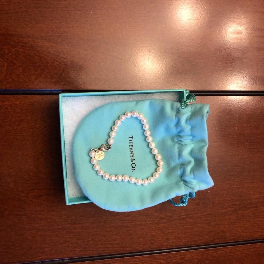Tiffany & Co pearl bracelet